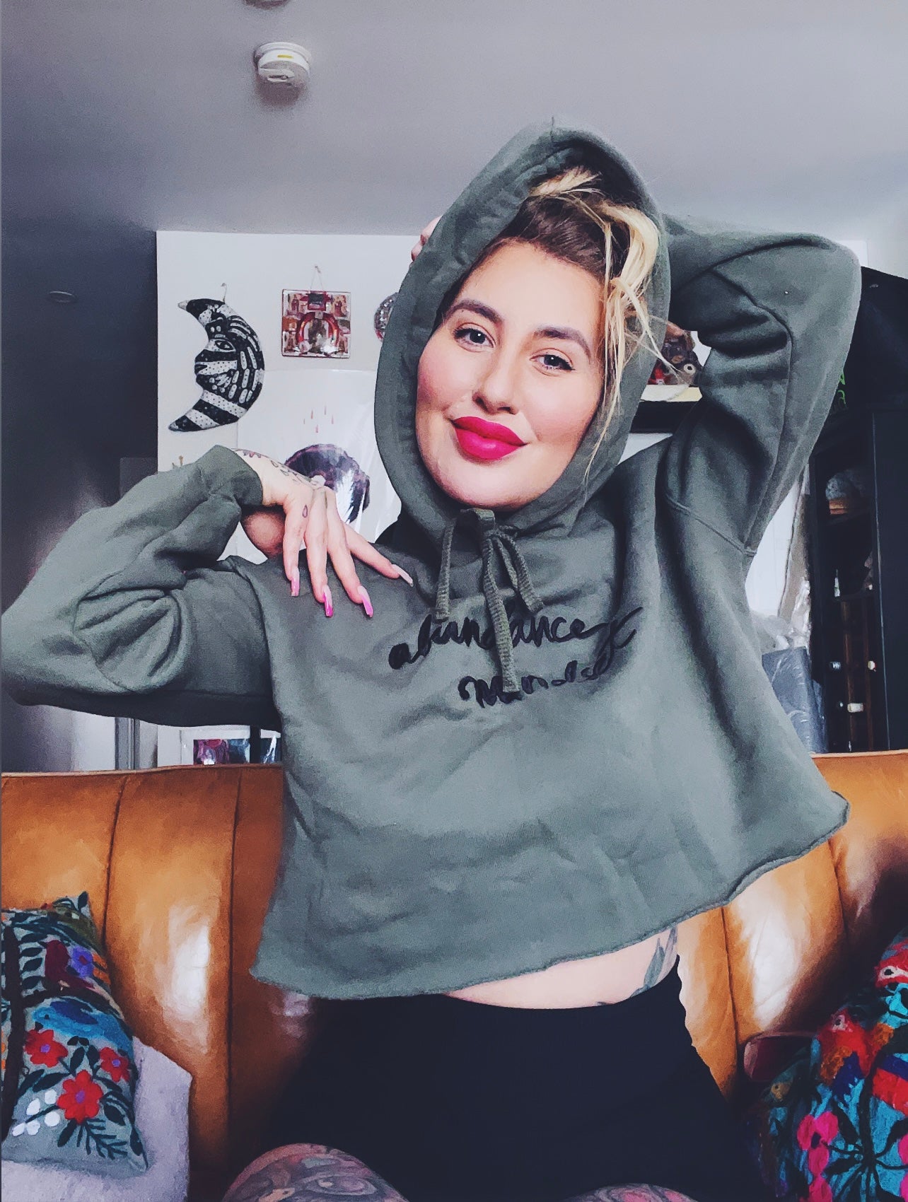 Abundance Mindset Hunter Green Embroidered Crop Hoodie Large Text